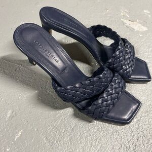 Lafayette 148 New York Blue Heeled Shoes with Elegant Design